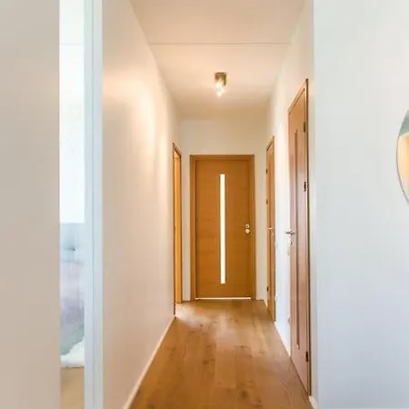 Luxury Seaside 3 Bedroom With Balcony Lägenhet Tallinn