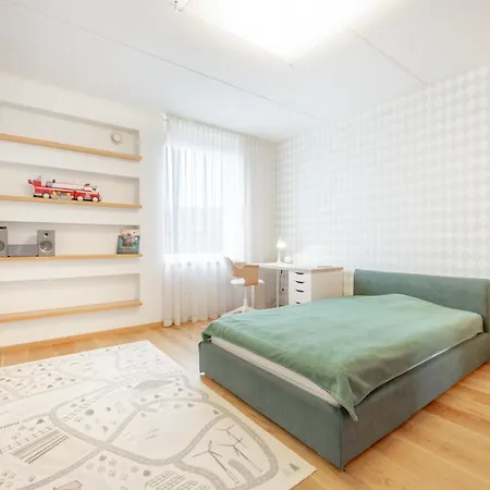 Luxury Seaside 3 Bedroom With Balcony * Tallin