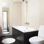 Luxury Seaside 3 Bedroom With Balcony Apartment *
